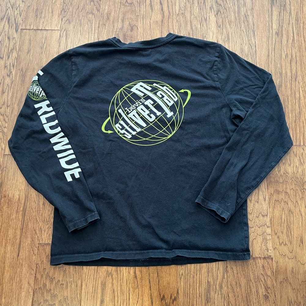Vintage Y2K Levi’s silver tab black long sleeve tee
